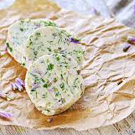 Nature mit Kräuterbutter