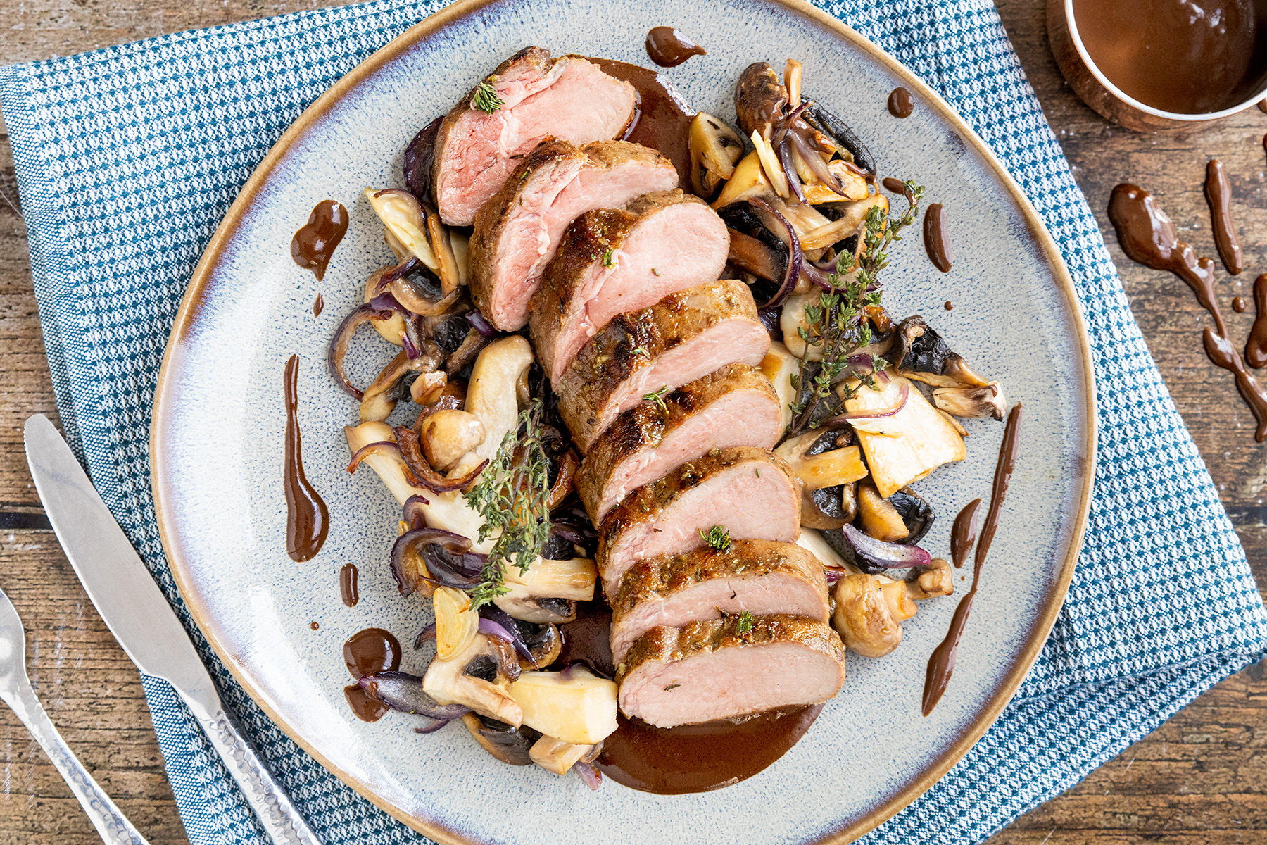 Wildschweinrücken rosa gebraten – Pink-roasted wild boar loin at Restaurant Löwen Pfungen